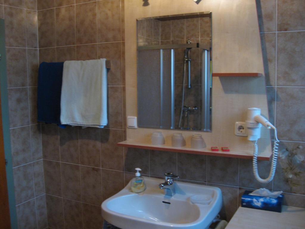 Braeuhaus Appartements Bad Kleinkirchheim Ruang foto